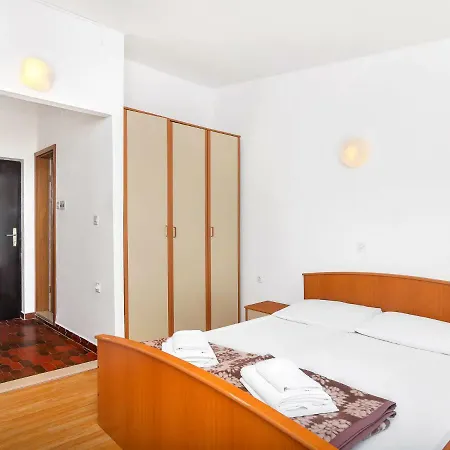 Cico-5 By Interhome Apartment Selca kod Bogomolja